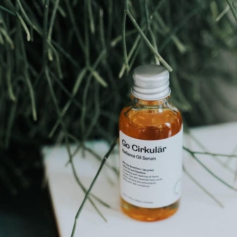 Go Cirkulair facial oil with a antioxidant rich blend of oils including coffee to enrich the skin