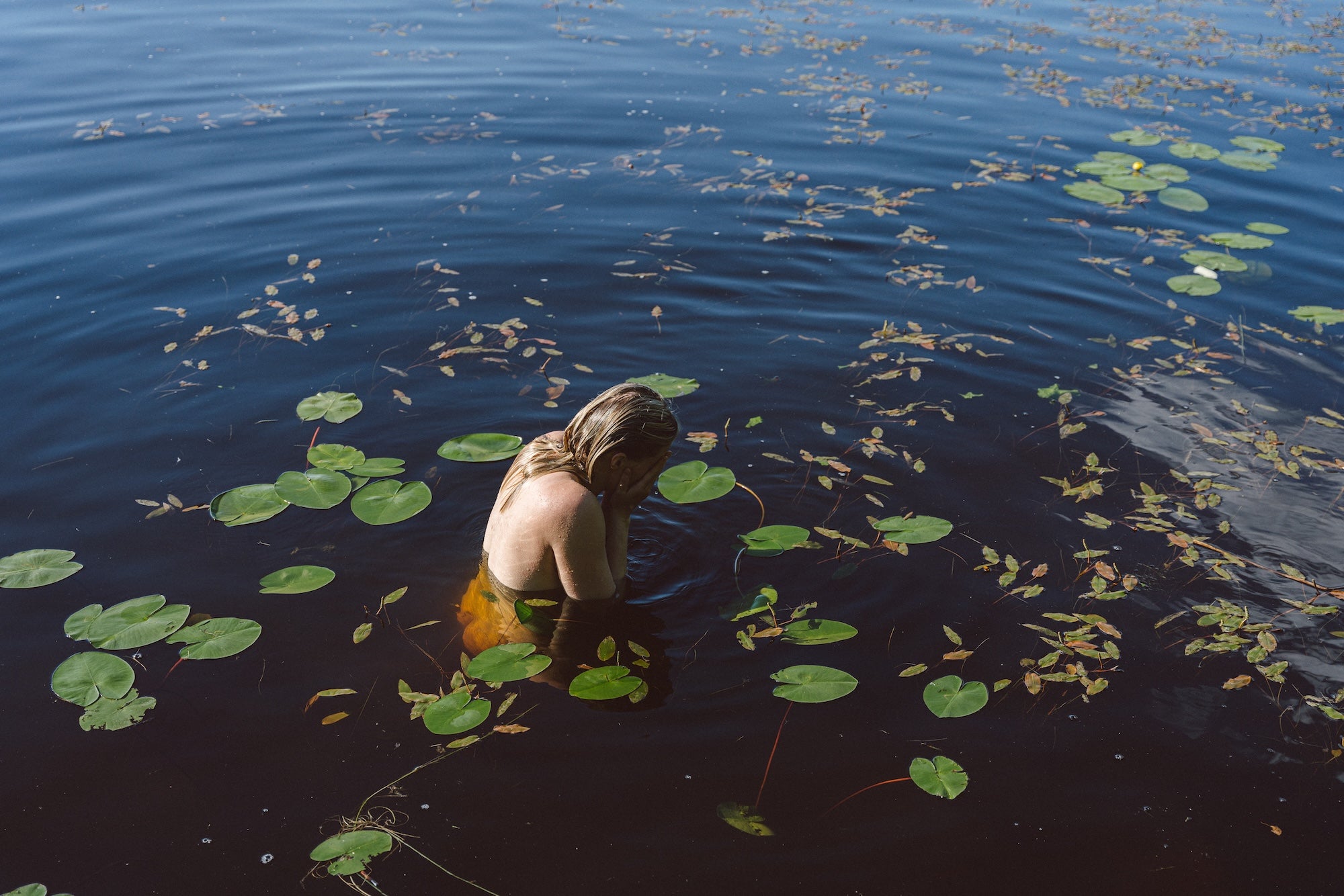 Bathing_in_Lake_Finland.jpg