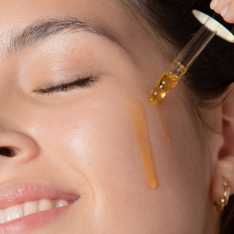 Gold drops are antioxidant rich facial oil and serum for anti ageing and hydration from Raaw Alchemy