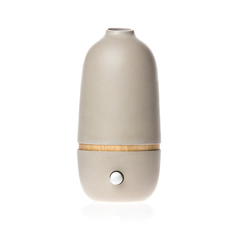 Stylish beige essential oil diffuser, ideal to use in the bathroom at your desk or bedroom. using Venturi method for best effects.