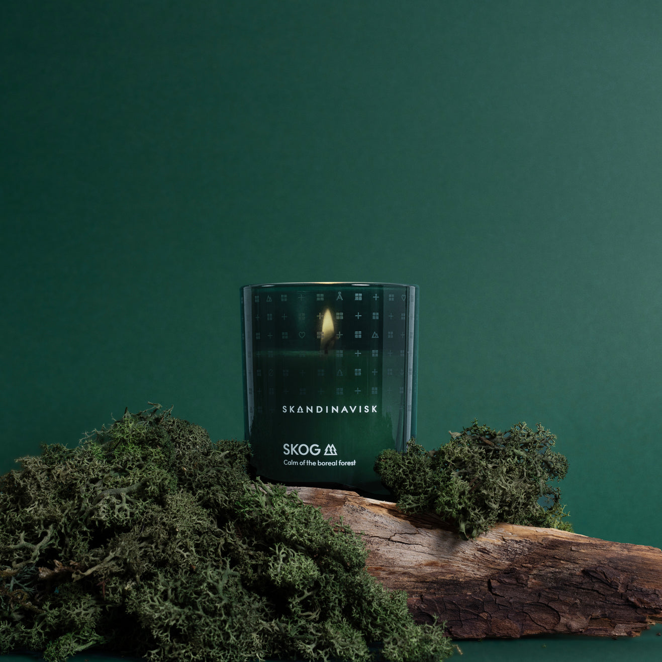 20103_100_STYLING_SKOG_SCENTED_CANDLE_200G.jpg
