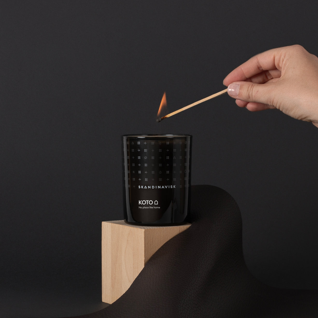 20106_STYLING1_KOTOScentedCandle200g.jpg