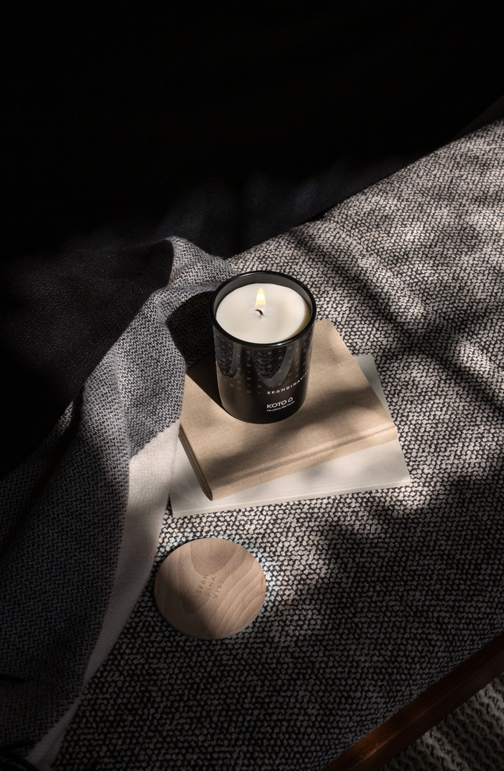 20106_STYLING2_KOTOScentedCandle200g.jpg