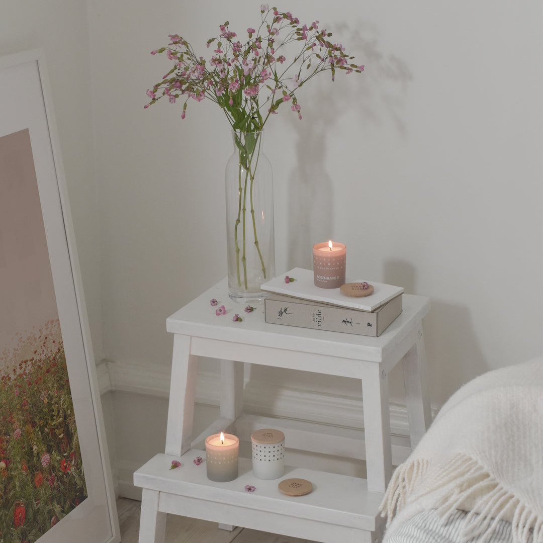 Gift set of 3 organic vegan scented candles in soft toned glass jar with wooden lid for Nordic home style from Skandinavisk
