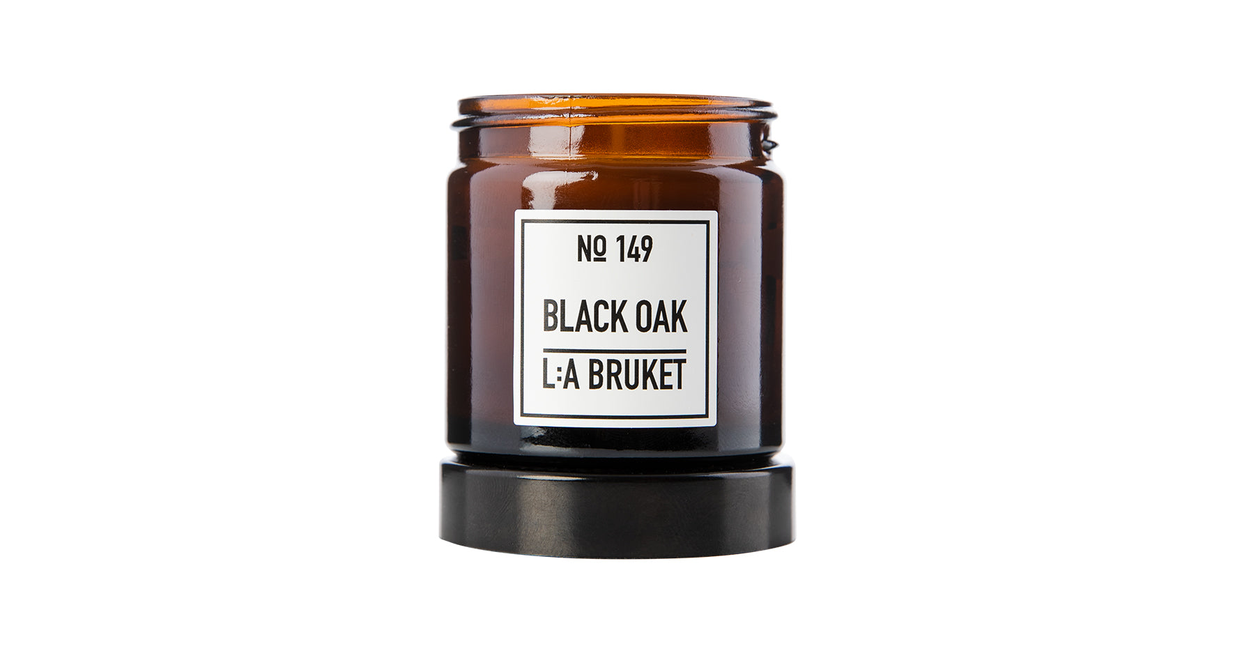 All natural, organic and vegan candle in amber glass with the woody scent Black Oak, from the best of Sweden's coastal home fragrance brand, L:A Bruket