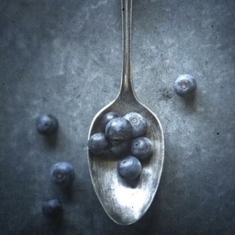 Blueberries-spoon.png