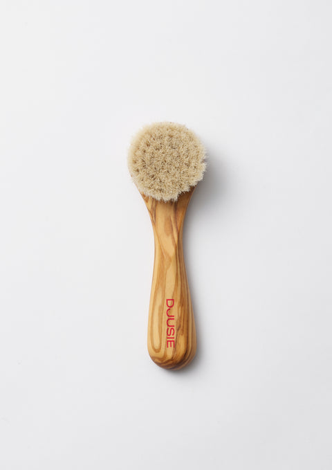 natural facial brush from Djusie for dry brushing for a brighter complexion (8423965589809)