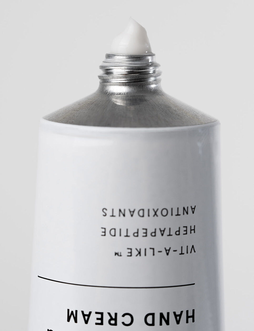 DayHydratingHandCream-2-medium.jpg