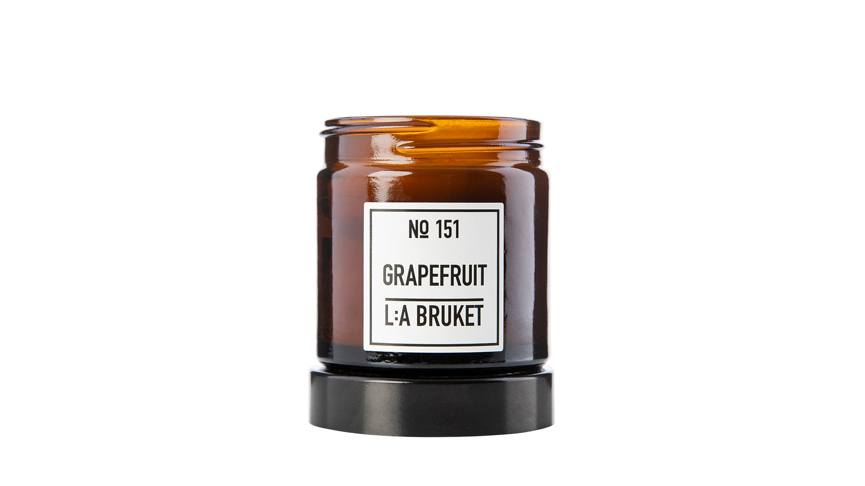 All natural, organic and vegan candle in amber glass with the clean citrus scent of Grapefruit, from the best of Sweden's coastal home fragrance brand, L:A Bruket