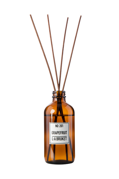 All natural, organic and vegan room diffuser in amber glass with the citrus scent of Grapefruit from the best of Sweden's coastal home fragrance brand, L:A Bruket