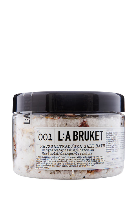 Natural, vegan & organic sea salt bath soak with the fresh floral scent from the nature of Sweden's West Coast by best selling minimalist L:A Bruket