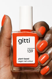 Nail polish : 139