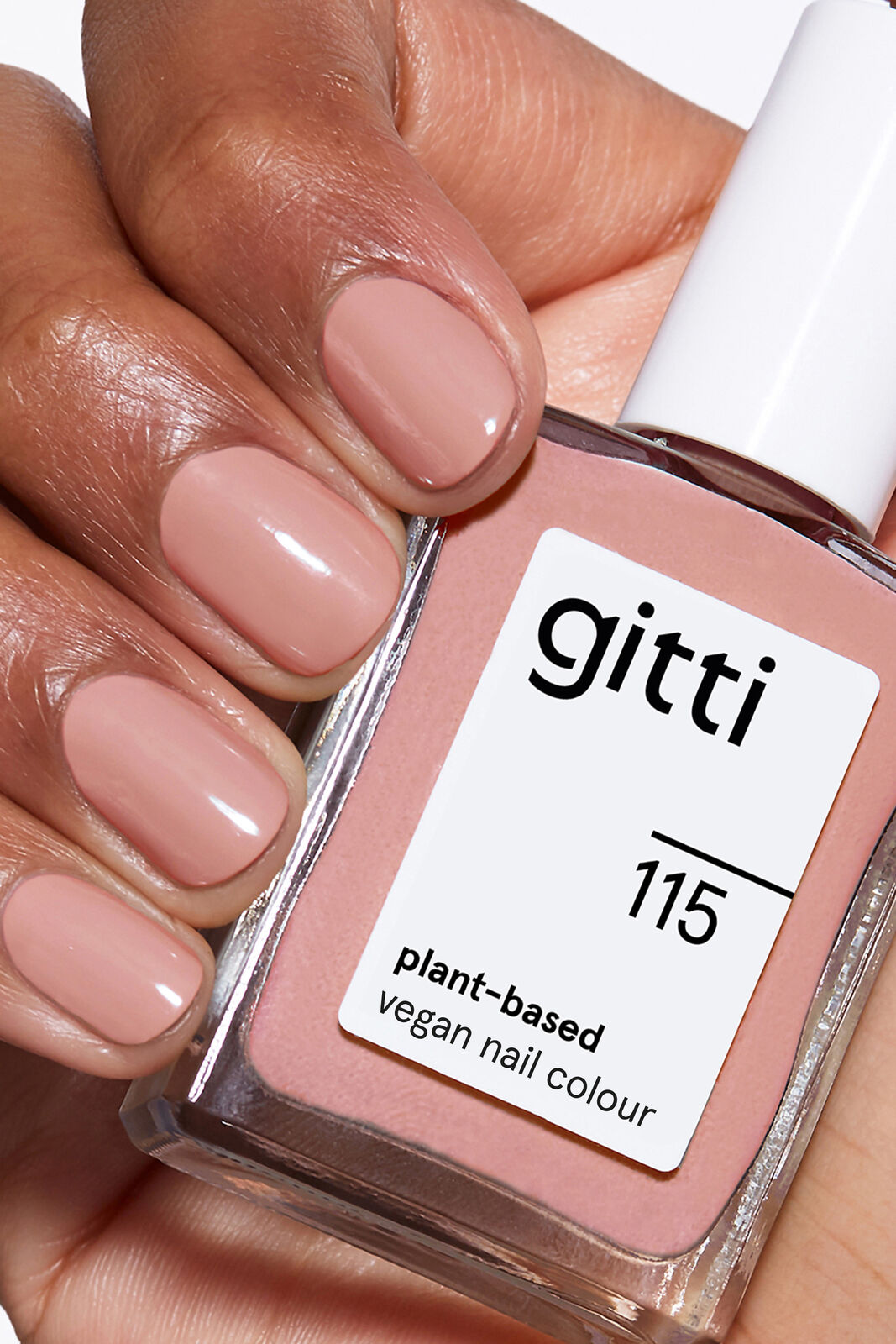 Nail polish : 115