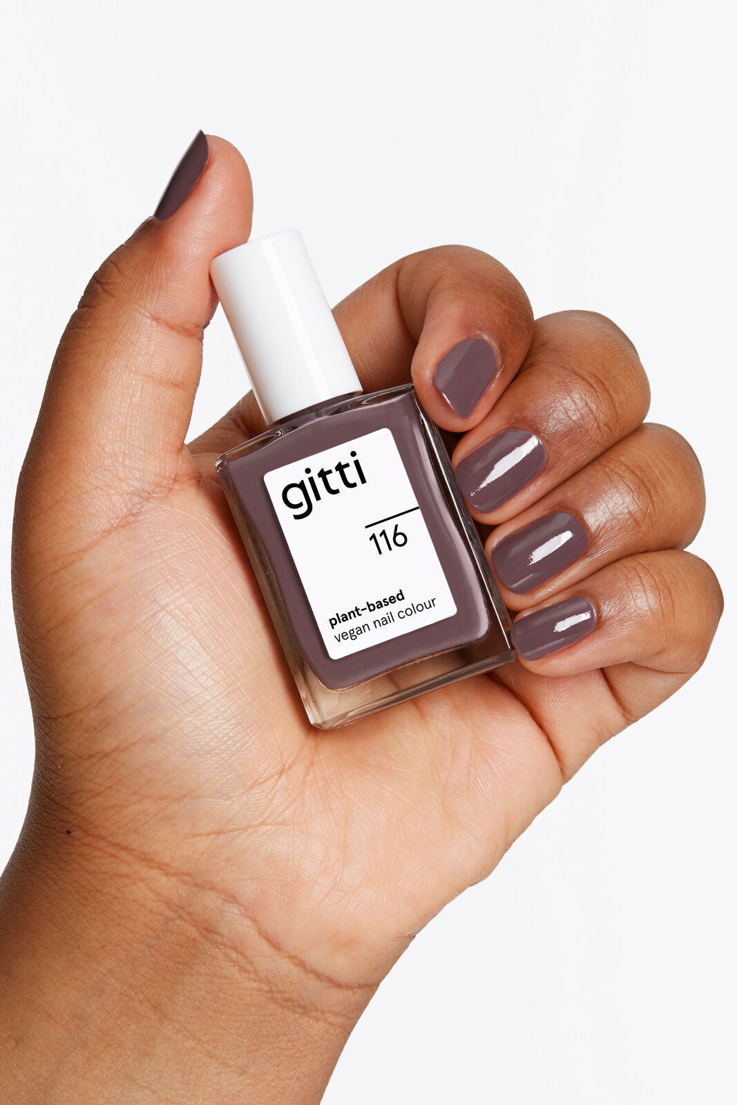 Nail polish : 116