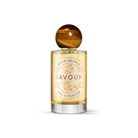 A rich floral blend Mock Orange is a natural eau de parfum with white floral notes, all natural and vegan from Savour Sweden, with a pretty and elegant label and large amber stopper.
