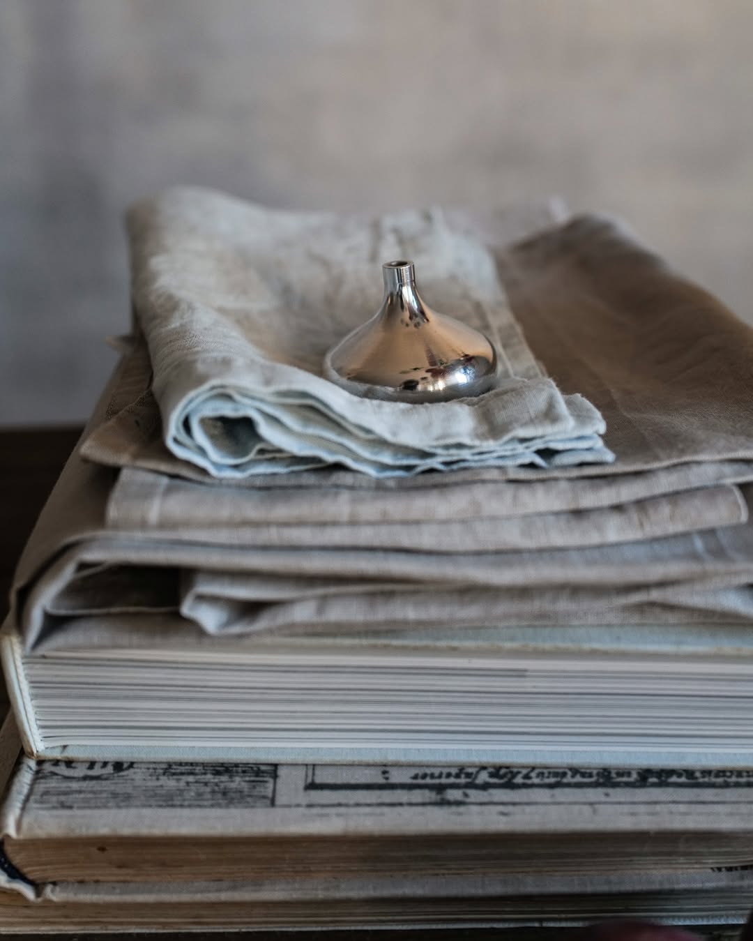 Aluminum candle holder