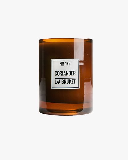 All natural, organic and vegan candle in amber glass with the green mint scent of Coriander from the best of Sweden's coastal home fragrance brand, L:A Bruket