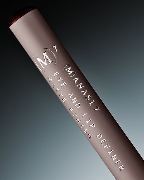Adaptable berry red tones of multi use natural and organic eye & lip definer for all skin tones in sustainable packaging from Swedish make up brand Manasi7