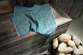 100% linen cloths  to sit on in the sauna for hygiene and comfort. Easy to wash, dry without odour and will last for years due to traditional manufacture in Sweden by Växbo Lin